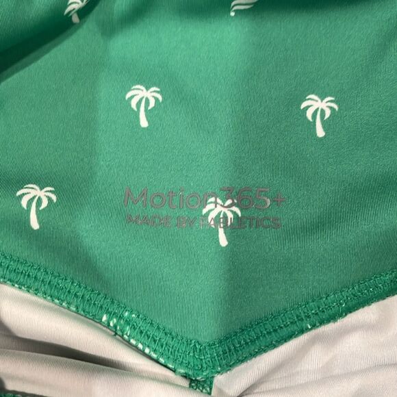 Motion 365+ Fabletics NWOT Green Palm Tree Print Biker Shorts - M - Picture 6 of 10